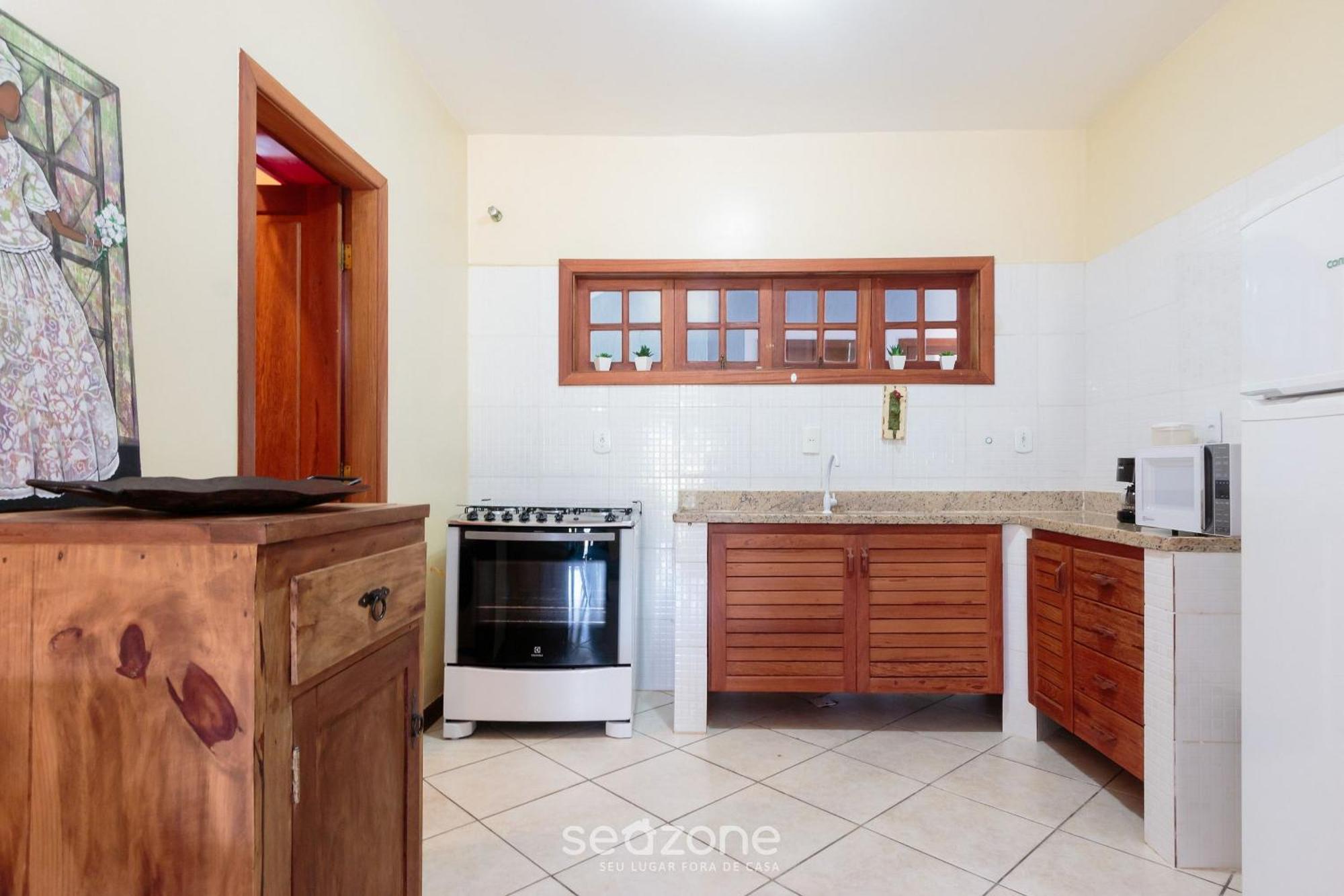 Linda Casa Com Piscina E Churrasqueira Ura0015